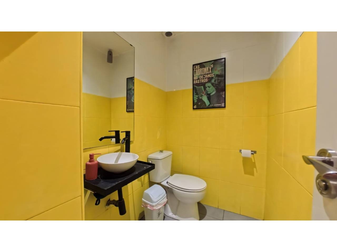 imgi_11_525584_62514979015_108d45b0-2ef6-4054-bf97-bbbc38dbceba