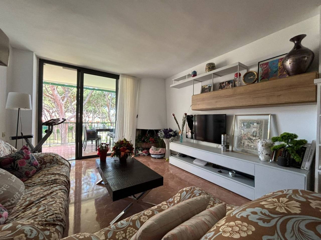 imgi_34_525584_48385453945_372bab0d-4bbf-42fa-8809-bd76c3defea2